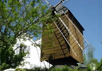 The Butte Montmartre as you have never seen en Paris
