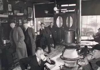 East Village Gangster Ghost Pub Crawl New York