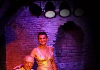 LA VEJEZ ME PISA LOS TALONES, Clémence Loonis en concierto en Madrid