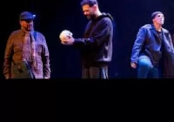 HAMLET - CIA SUC DE TEATRE - LA TARUMBA en Alcoi