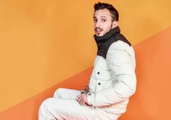 Antho dans 'J’ai passé l’âge' en Paris