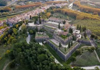 Castell d’Hostalric - Tour autoguiado