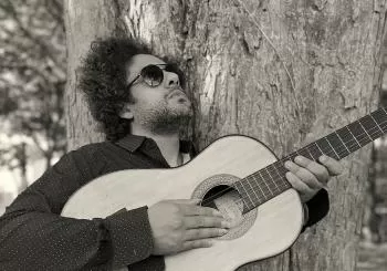 Conciertos El Molino - Diego Figueiredo en Barcelona