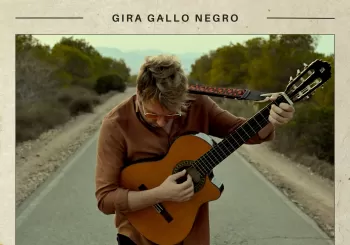 VILLANUEVA EN ELCHE. GIRA GALLO NEGRO