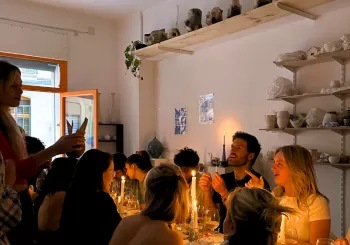 Tipsy Pots: arte sorpresa con cerámica + copa de vino en Barcelona