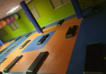 Gimnasio Municipal de Madroñera (Clases colectivas)