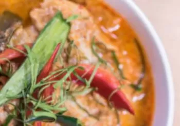 Thai Curry: Red vs. Green - Choose Your Flavor Adventure - SF en San Francisco