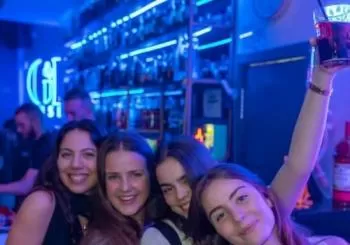 Barcelona Pub Crawl by KING The Best Party Tour + VIP Club Entry