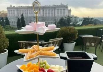 Fondue de chocolate para 2 con vistas al Palacio Real en Madrid
