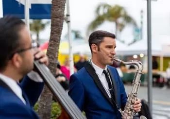 Sunday Funday Brunch with Live Jazz en Los Angeles