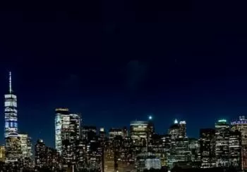 NYC Manhattan Skyline and Statue of Liberty Dinner Cruise Ticket en New York