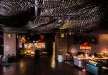 NYE 2025 at Blue Midtown w/ 4-Hour Open Bar – Times Square NYC New York