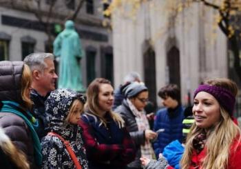 Statue of Liberty & Ellis Island: Entrance + Tour of 9/11 Memorial & Wall Street en New York