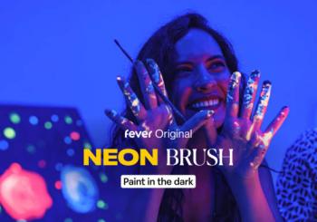 Neon Brush Paris : une expérience artistique fluorescente