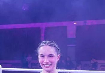 Campeonato Europa Super Gallo - TANIA ALVAREZ vs KATIE HEALY en CASTELLBISBAL