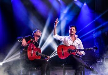 CAFÉ DEL MUNDO: GuitaRevolution en Duisburg