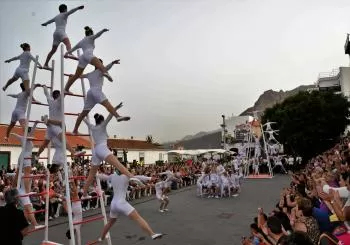 Danza de Acróbatas en La Palma