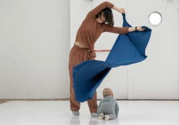 Dansa amb nadons, amb Aina De Gispert en Barcelona