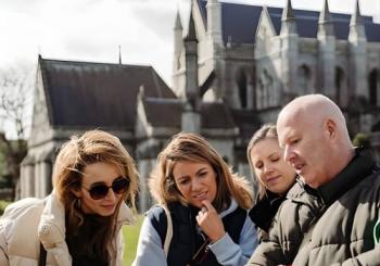 Dublin in a Day: Book of Kells, Guinness, Distillery & Castle