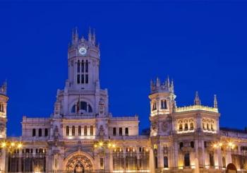 Explora Madrid al Anochecer: Tour a Pie y Show de Flamenco opcional