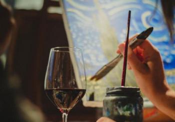 Pinta un cuadro con degustación de vino en Xpresarte en Madrid