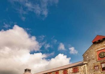 Midleton Distillery Experience & Whiskey Tasting -Home of Jameson a Cork