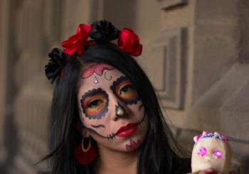 Taller infantil de halloween: calaveritas en Barcelona