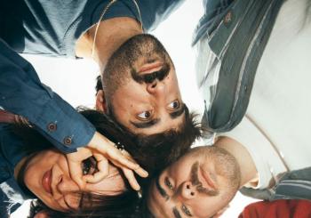BUM MOTION CLUB en SALA CREEDENCE en ZARAGOZA