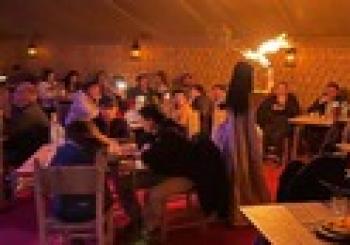 Cena con espectáculo en el desierto de Agafay Burgos