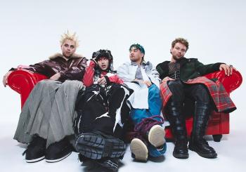 5 Seconds of Summer - Everyone's A Star! World Tour | Logen Package Köln