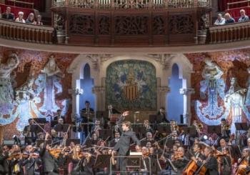 Navidad en el Palau: Festival de valses y danzas en Barcelona