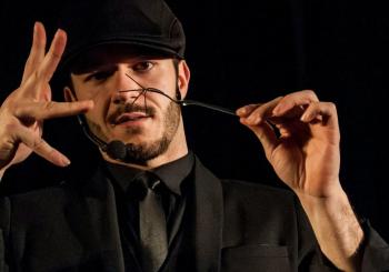 MAGIA DE CERCA: 'MAGIA ENTRE COMILLAS' en MADRID