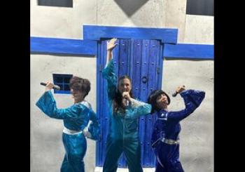 Compañía: ConArte - Musical Tributo MAMMA MIA en Chiclana