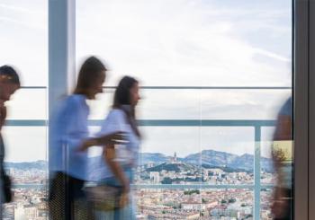 Visite de la terrasse panoramique du Sky Center Marseille