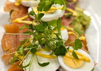 Brunch Real a los pies de La Catedral de La Almudena en Madrid