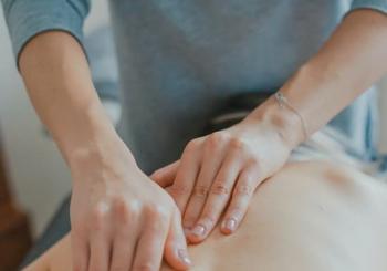 Massage Californien ou Deep Tissue de 55 minutes (réservé aux femmes) Paris