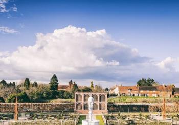 Kenilworth Castle and Elizabethan Garden Birmingham