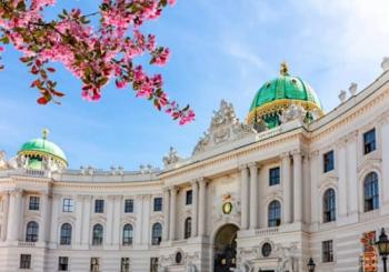 Sisi Museum, Hofburg Palace & Vienna Gardens: Skip the Line + Guided Tour