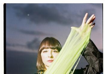 Klaustro Sounds 26. Alondra Bentley en Vitoria-Gasteiz