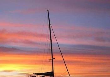 Sunset 3-Hour Cruise from Darwin with Dinner and Sparkling Wine