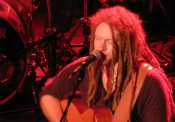 Newton Faulkner en Chester