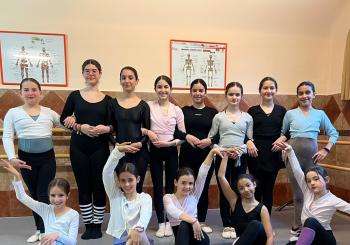 LA MAGIA DE ALICIA EN EL PAÍS DE LA DANZA - Compañía Amateur de Danza Avanti - Domingo 21 Junio (19:00 h) Todos los públicos en Córdoba