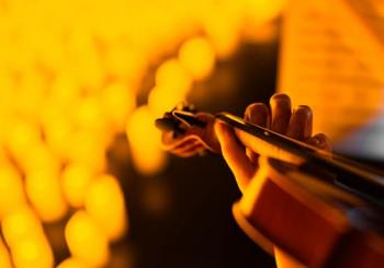 Candlelight: Tribute to Apache 207 Cologne