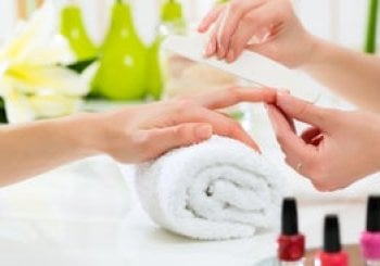 Mimos irresistibles: manicura, pedicura, limpieza facial y masaje Madrid