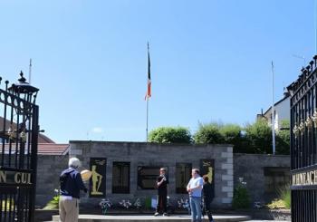 Falls road Murals Walking Tour with former prisoners Belfast