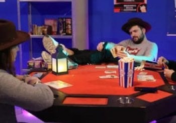 Sala gaming privada con barra libre de palomitas para 5 personas en Barcelona
