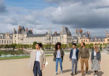 Fontainebleau and Vaux le Vicomte Chateaux Day Trip from Paris
