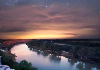 Small-Group River Murray Dark Sky and Sunset Tour with Dinner Adelaide