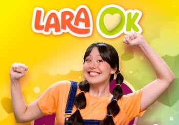 LARA OK - BESOS DE COLORES en Vigo
