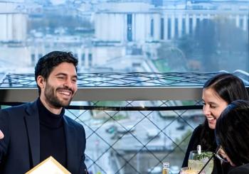 Paris Tour: Eiffel Tower Lunch, Boat Cruise, and Louvre Tour